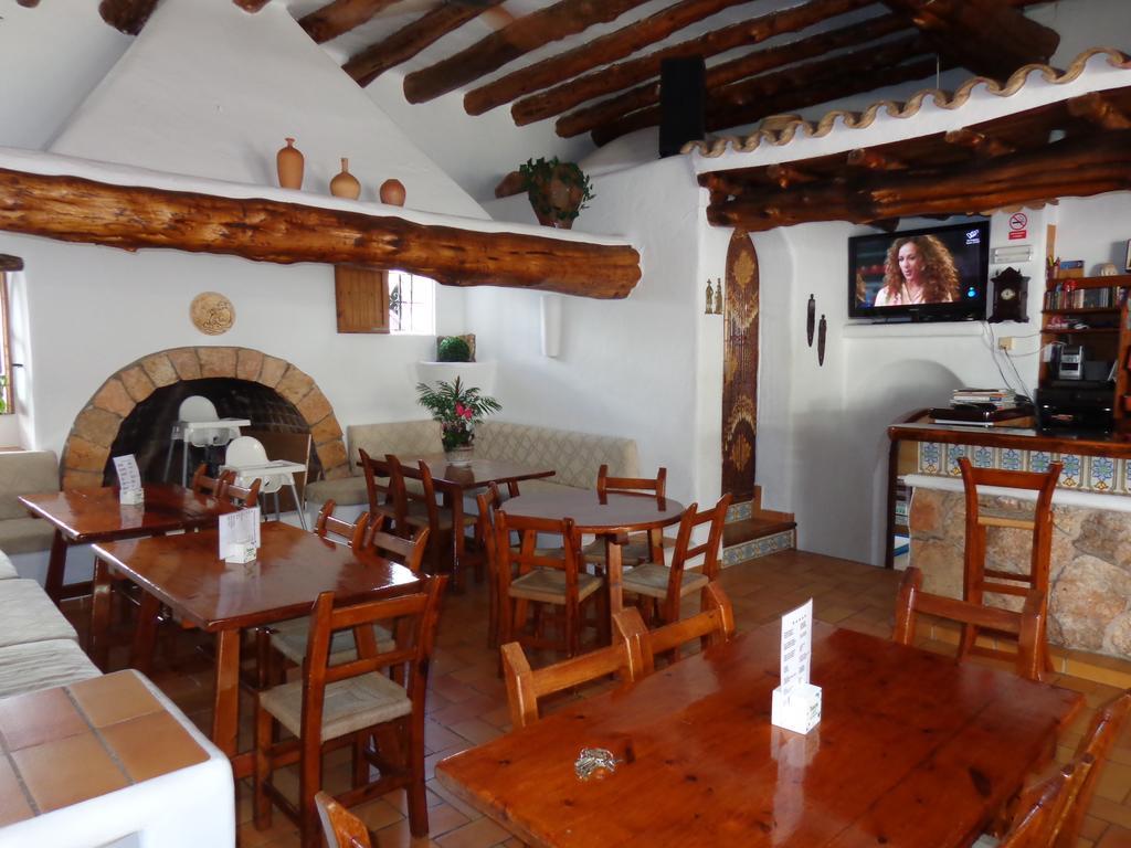 Apartamentos Los Pinares Benet Santa Eulària des Riu Εξωτερικό φωτογραφία