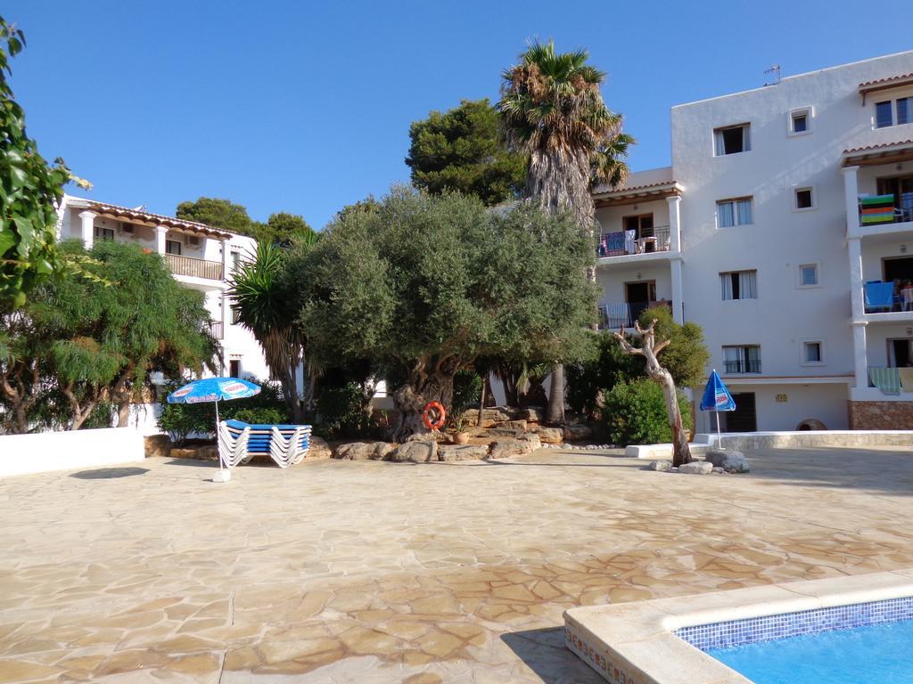 Apartamentos Los Pinares Benet Santa Eulària des Riu Εξωτερικό φωτογραφία